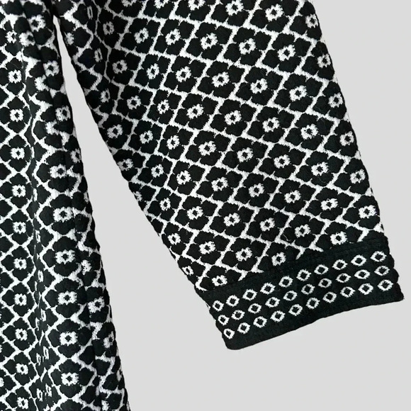 MAX STUDIO | NWOT | BLACK AND WHITE IKAT PRINT DRESS | SIZE MEDIUM - Picture 5 of 10